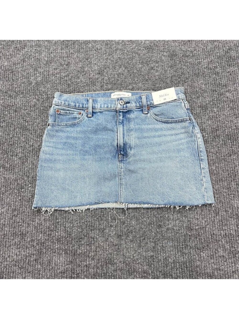 Abercrombie & Fitch Mid Rise Light Wash Denim Jean Skirt Raw Hem Women Sz 28 NEW